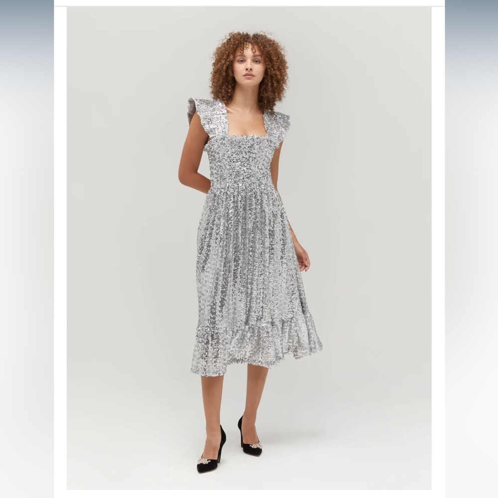 Hill House Home The Collector’s addition Ellie nap dress in silver sequin. XS.
